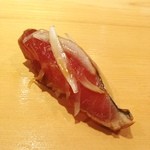 すし 豊倉 - カツオは新玉ねぎと
      共に〜(￣▽￣)