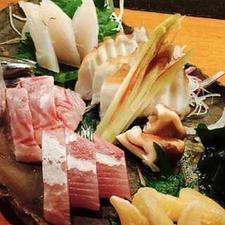 【愛媛県宇和島より毎日直送！】旬の天然釣り魚が味わえます