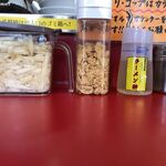 ラーメン濱野家 - テーブルセット