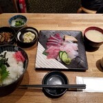 Kaisen Zan - 海鮮丼・セパレート。