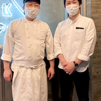 ビーフキッチン 恵比寿店 - 左：料理長  右：小林広規氏