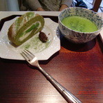 丸久小山園 - 抹茶のロールケーキセット