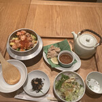 TORI-KANSUKE - 炙りサーモンアボカド釜飯と追加唐揚げ