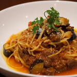 Tomato sauce pasta with beef loin slowly stewed in red wine