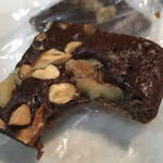 食堂★酒バ ココソーレ - ナッツがいっぱい入っててチョコ感もあって美味しかったです〜　まみこまみこ