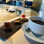 アルマーニ リストランテ - 