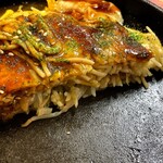 Okonomiyaki Kishin - 心焼き 断面