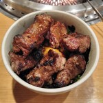 Yakiniku Kingu - 焼肉専用韓国のり玉ごはん+肉