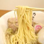 吉み乃製麺所 - 麺は中太の多加水麺で、弾き返すような食感が吉！
