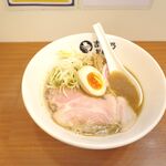 吉み乃製麺所 - 7分ほどで「飛出汁ラーメン」が着丼！