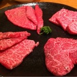 焼肉問屋 牛蔵 - 特製和牛７種盛合せ① ￥３１５０