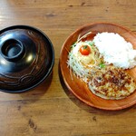 Bikkuri Donki - ミニマムディッシュセット（味噌汁）