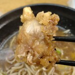 ふじ - やや大きめ