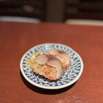 酒肴場 屯 - 八戸前沖サバの棒寿司¥250