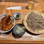 Ishiusu Biki Nihachi Soba Sobashiki - 海老天丼と自家製二八そば　1540円　＋　大盛り　220円