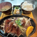 笑うだるま - アンガス牛サガリステーキ定食。1100円(150g)