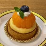 Cafe Les oeufs - みかん丸ごとタルト
