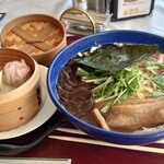 サニーフィールドゴルフ倶楽部 - 元祖醤油ラーメン