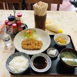 浅越食堂 - トンカツ定食　７６０円