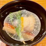 日本料理 たかむら - 大根を薄氷に見立てた秋田産鮟肝の薄氷仕立てです　すてきですね