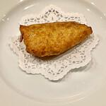 f - 2皿目：黒ムツのフリットは身が厚いですよ