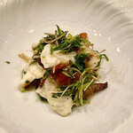 f - 3皿目は三関の芹と赤目鯛　グアンチャーレのソテー