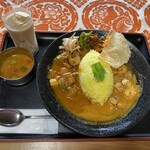 風凛堂 - 料理写真:夏野菜の陣地に、海鮮が流れ込んでますよ(°▽°)