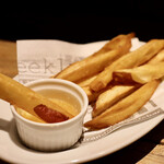 餃子とスパークリング バブルス - さつまいもスティック 〜はちみつバターと共に〜