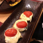隼 - モッツァレラとトマトのオーブン焼き
