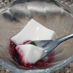 玄海鮨 - 杏仁豆腐も 食べました。