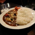 HOPS - 信玄鶏のディナーカレー850円(税別)=935円 202202