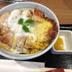 かつQ - かつ丼 中(760円)