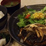 Juju - 自家製ハンバーグのランチ1000円でドリンク付き