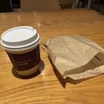 The Coffee Bean & Tea Leaf - 朝食はカプチーノとベーグル♪