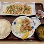 築地食堂 源ちゃん 横須賀店 - 炙りマヨネーズサーモン刺しと唐揚げ定食(ライス大盛)