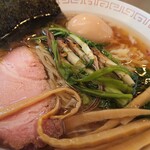 グル グル シロヘビ ヌードル - 