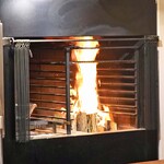 HAGI - 薪焼きの暖炉