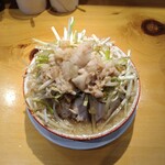 らーめん バリ男 神楽坂店 - 大盛りラーメンネギトッピング野菜増しアブラ増し