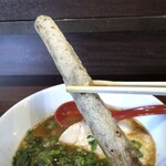 はかた こぶし - ＊トッピングの素揚げされた「牛蒡」がなが～い。牛蒡好きですので、嬉しい。