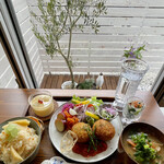 キッチン 鳶色 - 