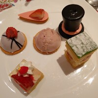 ロビーラウンジ 「マーブルラウンジ」 ヒルトン東京 - 