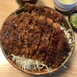 Tonkatsu Murai - 「大わらじソースかつ丼」(1000円)