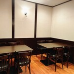 NEMOTO.LABO - 店内：全てテーブル席