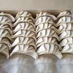 丸和商店 - 冷凍餃子56個￥1000