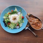 cafe ぱるふぇ - とろとろ牛すじのハッシュドビーフ