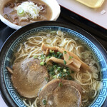 コマ展望台レストラン - 細麺の福来しょうゆラーメン