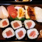 Fuku sushi - 令和4年2月 ランチタイム
                        寿司定食 890円