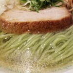 麺屋 六感堂 - しおグリーン麺（味玉つき）