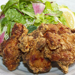 Fried chicken thighs marinated in salted malt