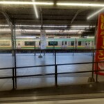 駅そば そば・うどん八起家 - この時間帯、湘南新宿ラインなのか上野東京ラインなのか、鉄道マニアではないので尻ませんが、高崎線は好きなんです。